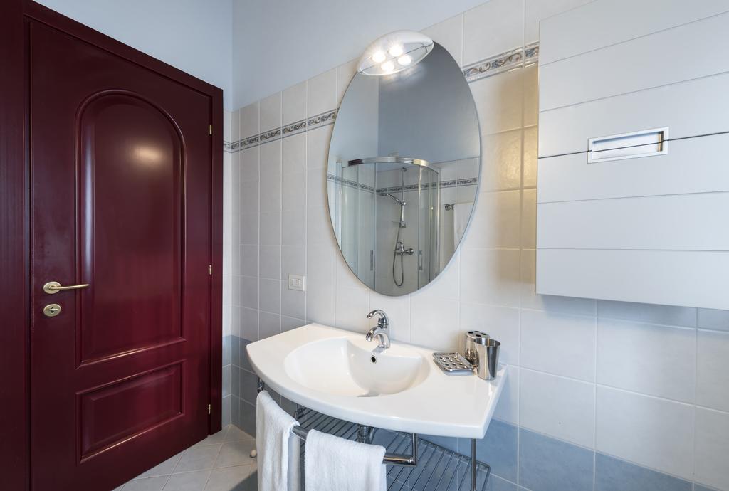 Villa Edy Apartments Tremezzina Екстер'єр фото