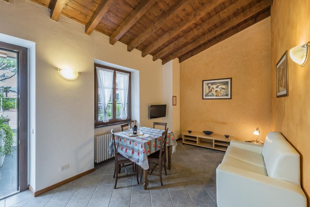 Villa Edy Apartments Tremezzina Екстер'єр фото